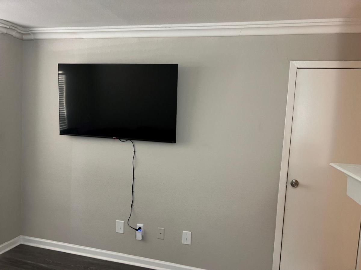 Beautiful 1-Bedroom Townhome With Nice Amenities 휴스턴 외부 사진