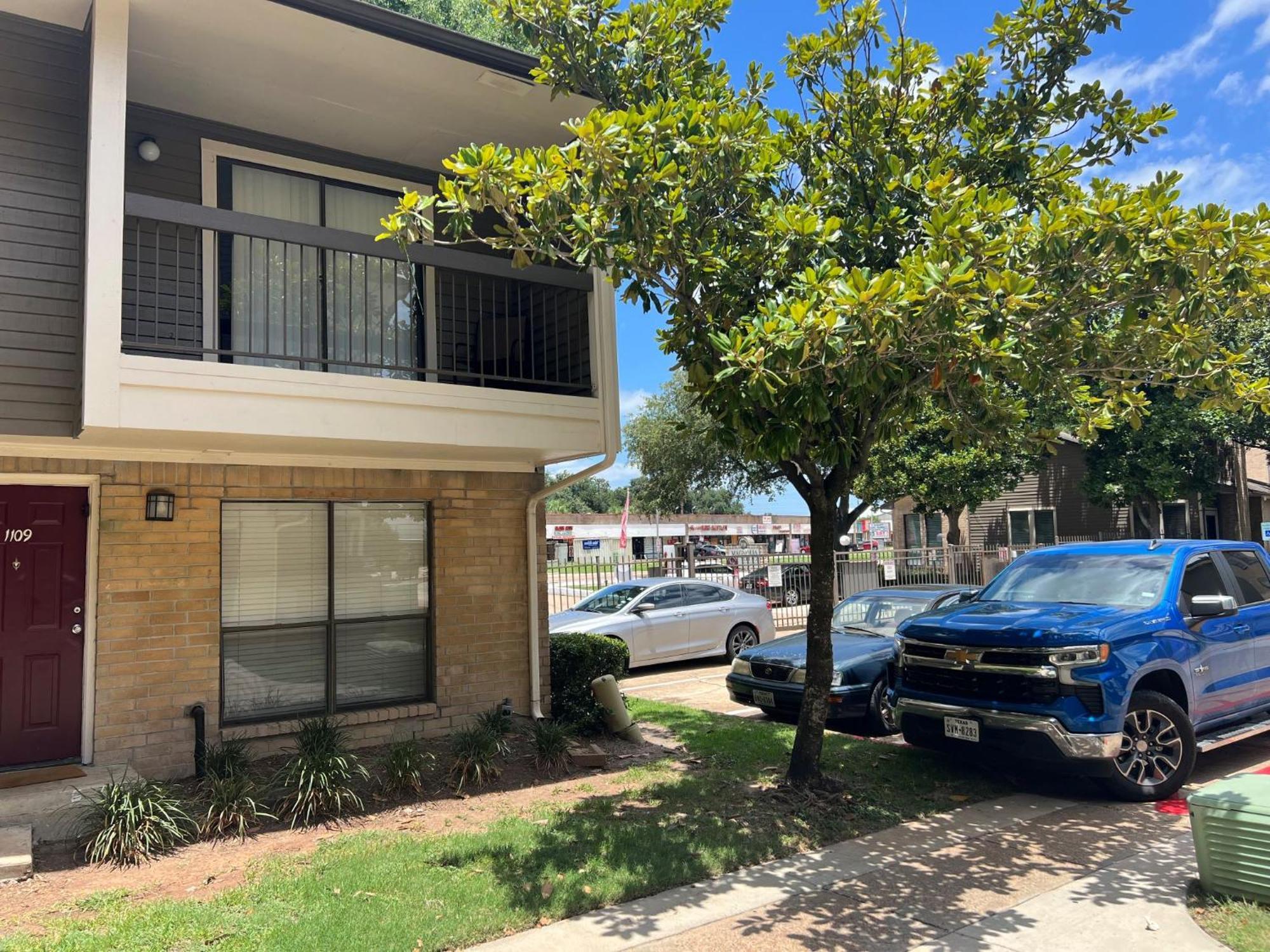Beautiful 1-Bedroom Townhome With Nice Amenities 휴스턴 외부 사진